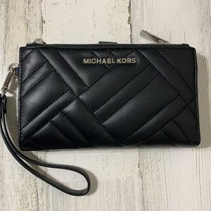 Michael Kors Large Peyton Phone wristlet/wallet